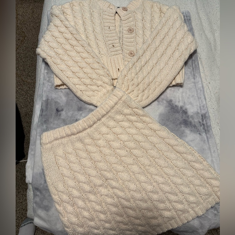 Size small knitted cropped sweater top and mini skirt set